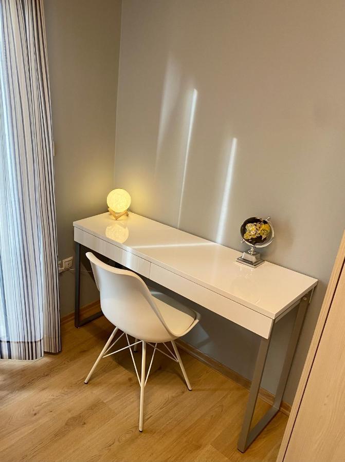 Luxury Suite 10' From The Center Афины Экстерьер фото