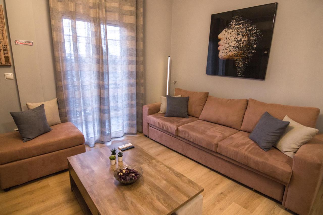 Luxury Suite 10' From The Center Афины Экстерьер фото